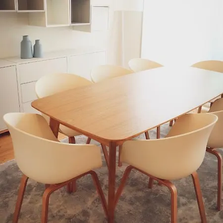 アパート Balcony Lux