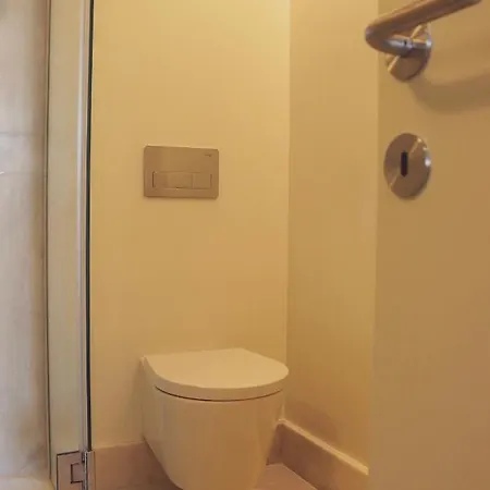 Balcony Lux リスボン