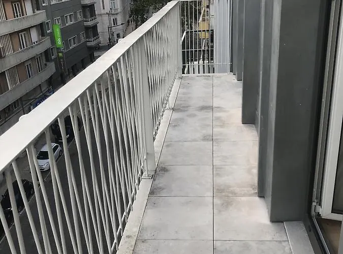 Balcony Lux